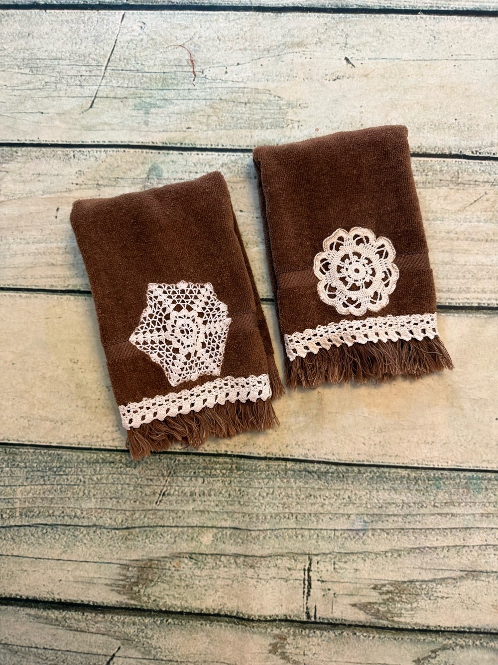 Vinatge Cannon royal family brown crochet finger hand towels.